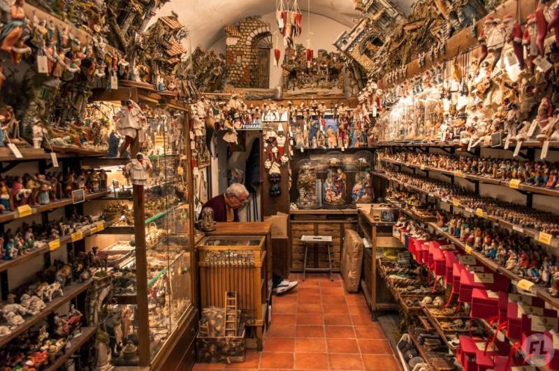 Grande & Caratteristico Dietro La Cattedrale Νάπολη Εξωτερικό φωτογραφία